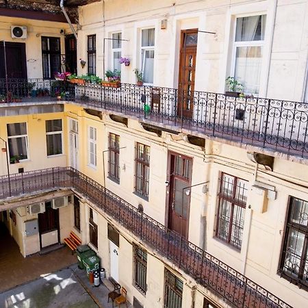 Studio Apartment Next To Famous Party House A38 Budapest Exterior photo