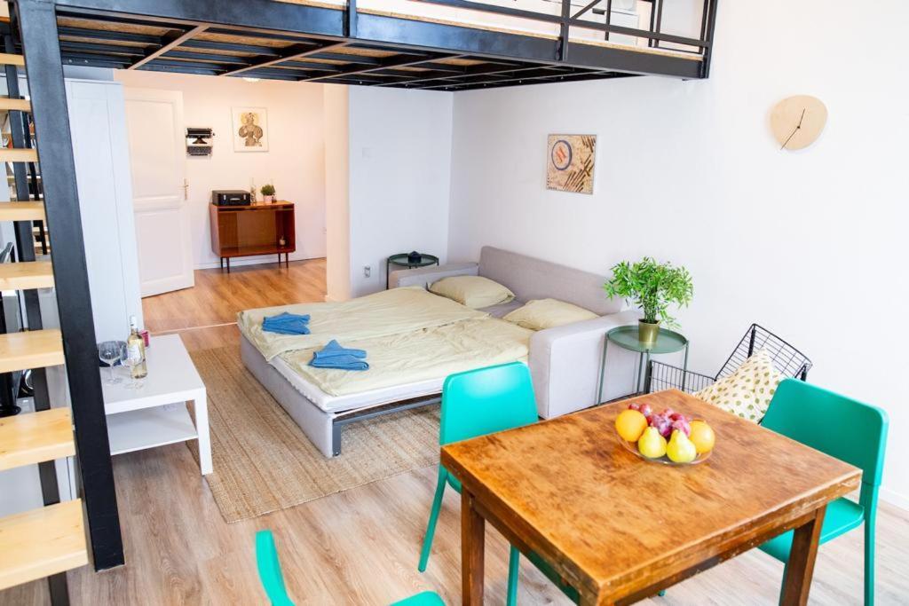 Studio Apartment Next To Famous Party House A38 Budapest Exterior photo